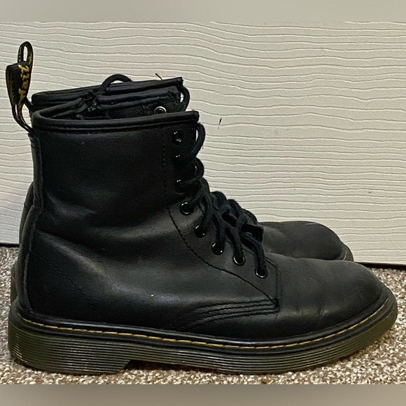 Doc Martens Air Wair 1460J Black Combat Boots Size Kids US 2 - Picture 4 of 7